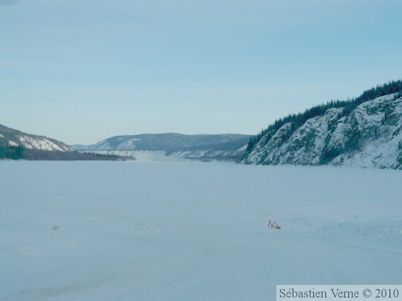 Pont de glace sur le Yukon à Dawson City